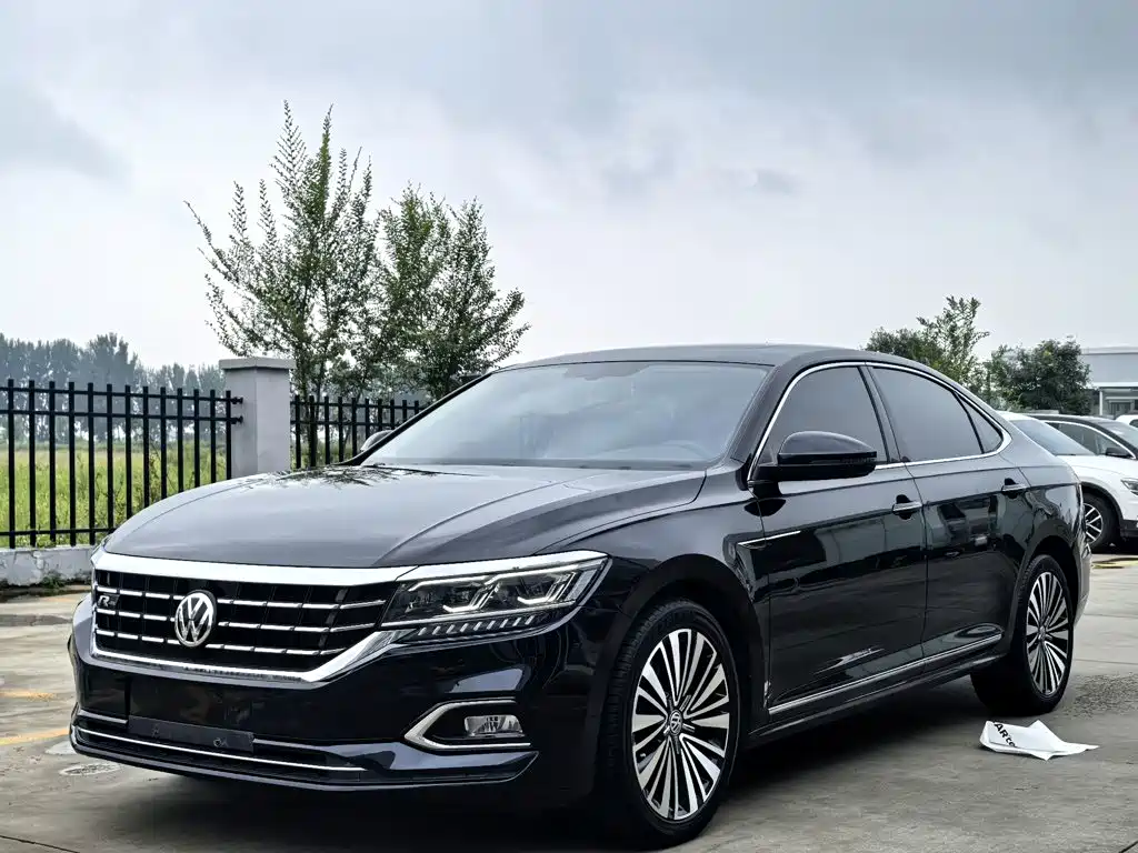 Volkswagen Passat — фото 4