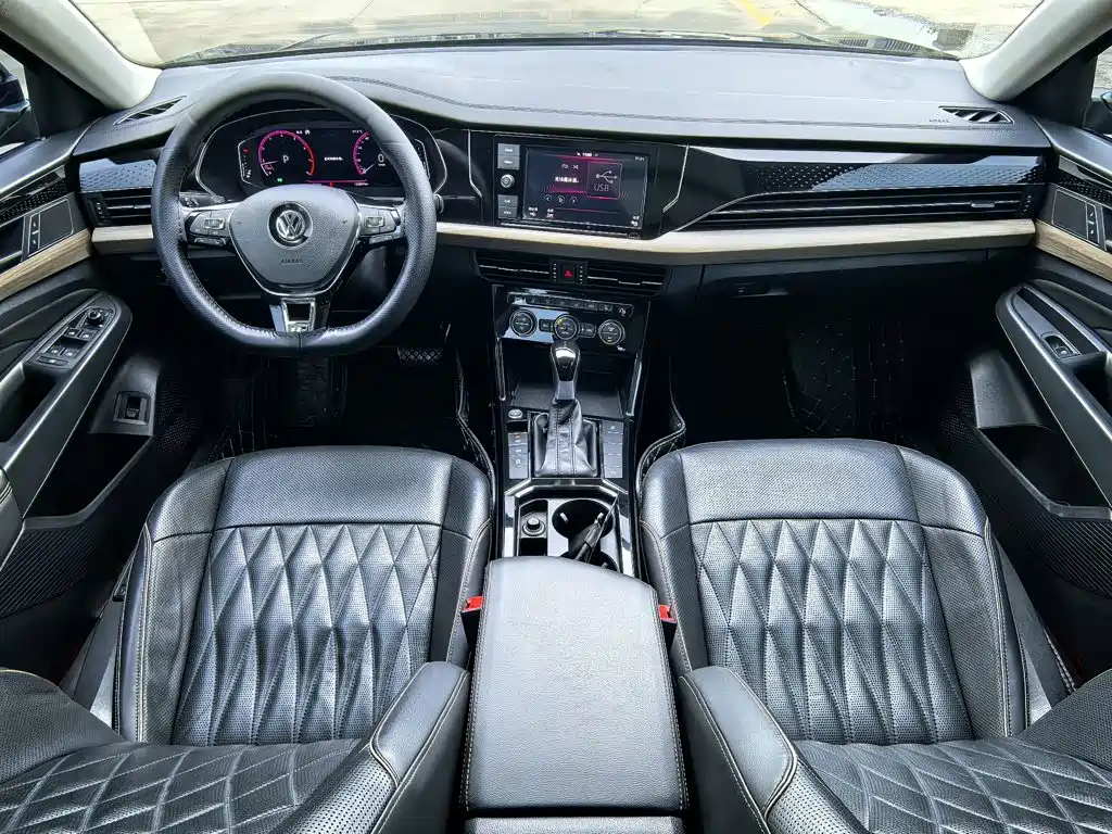 Volkswagen Passat — фото 9