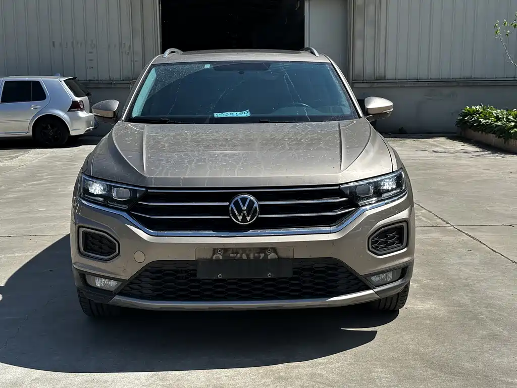 Volkswagen T-Roc — фото 5