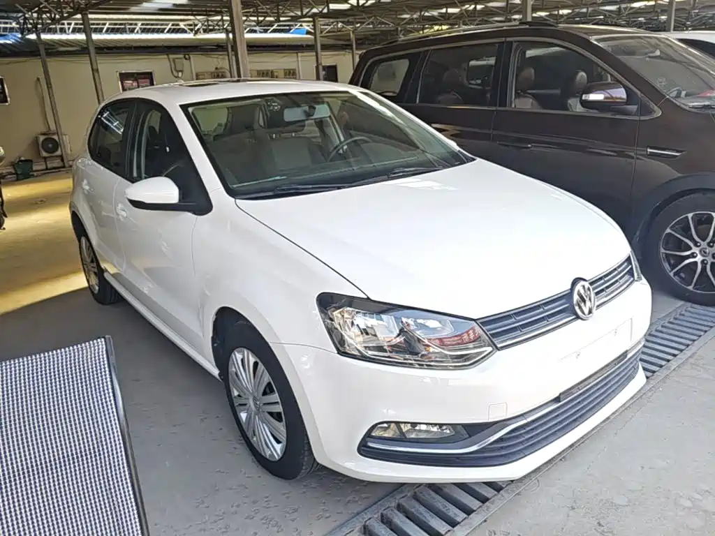 Volkswagen Polo — фото 4