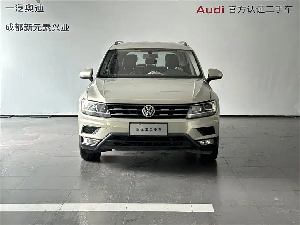 Volkswagen Tiguan L — фото 2