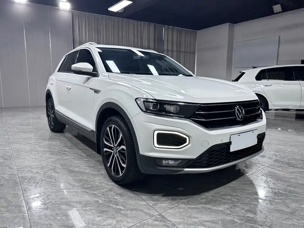 Volkswagen T-Roc — фото 3