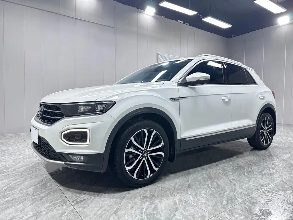 Volkswagen T-Roc — фото 7