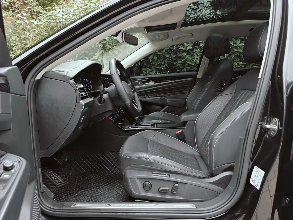 Volkswagen Passat — фото 15
