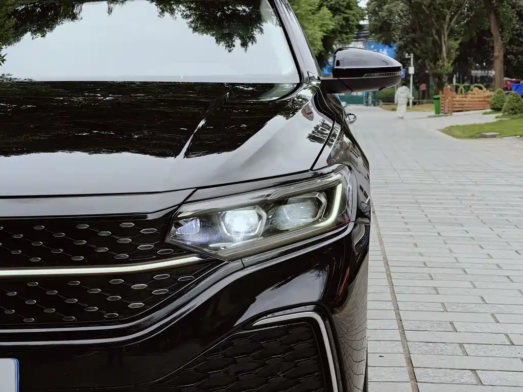 Volkswagen Passat — фото 5