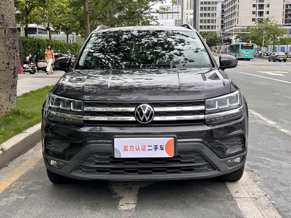 Volkswagen Tharu — фото 2