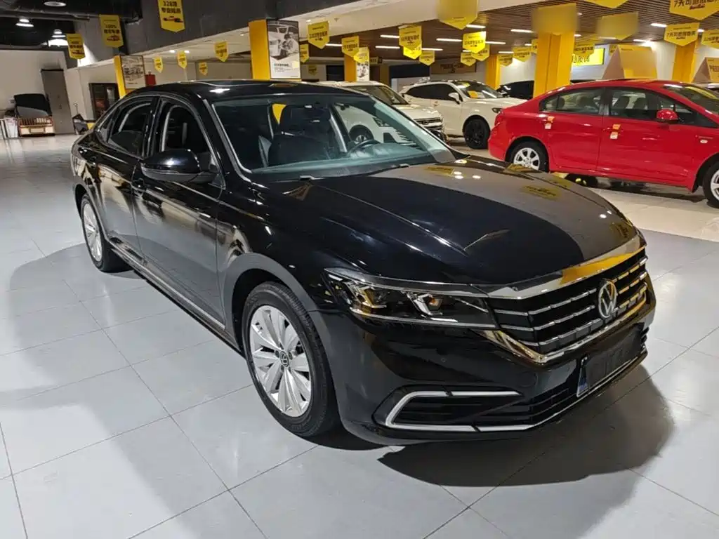 Volkswagen Passat — фото 4