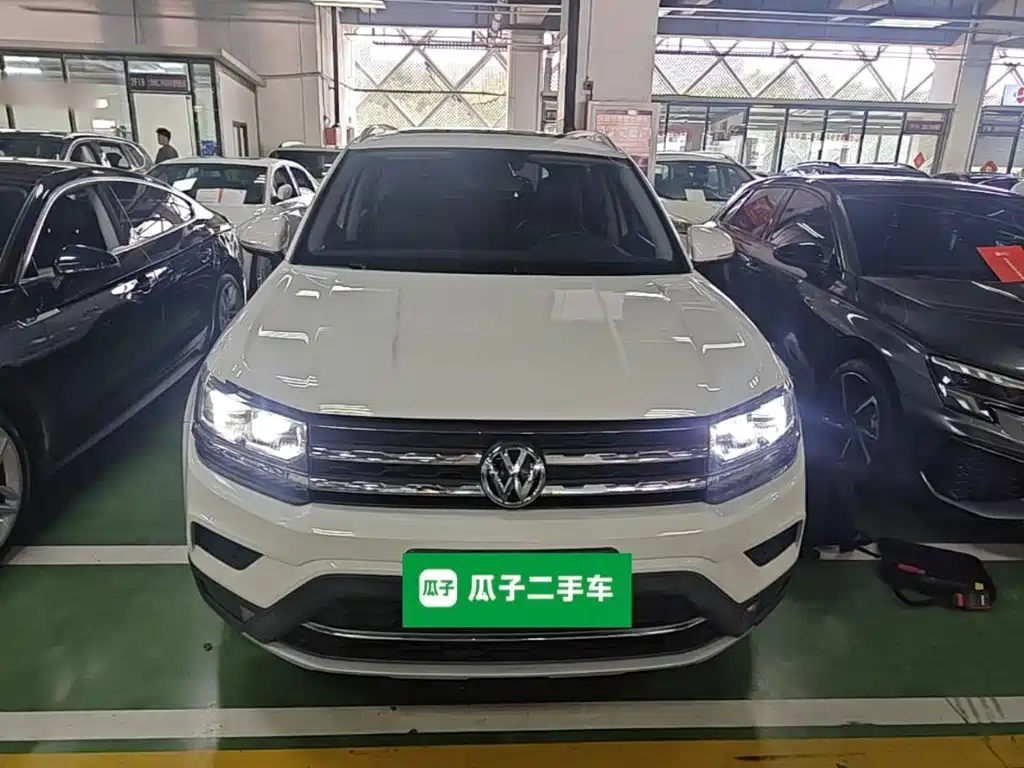 Volkswagen Tharu — фото 3
