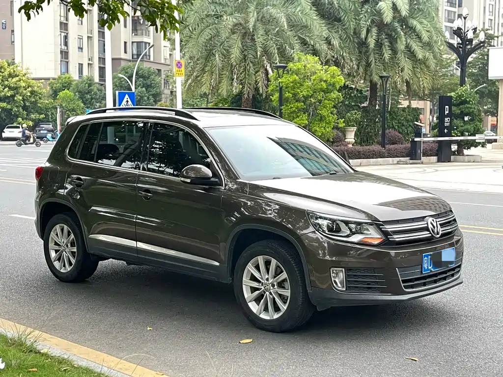 Volkswagen Tiguan — фото 3
