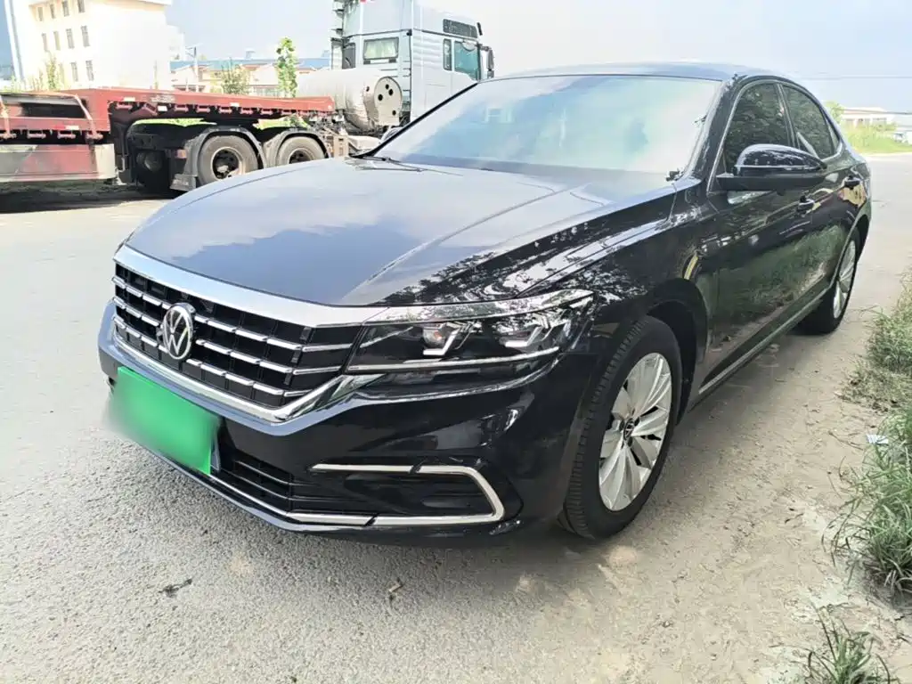 Volkswagen Passat — фото 2