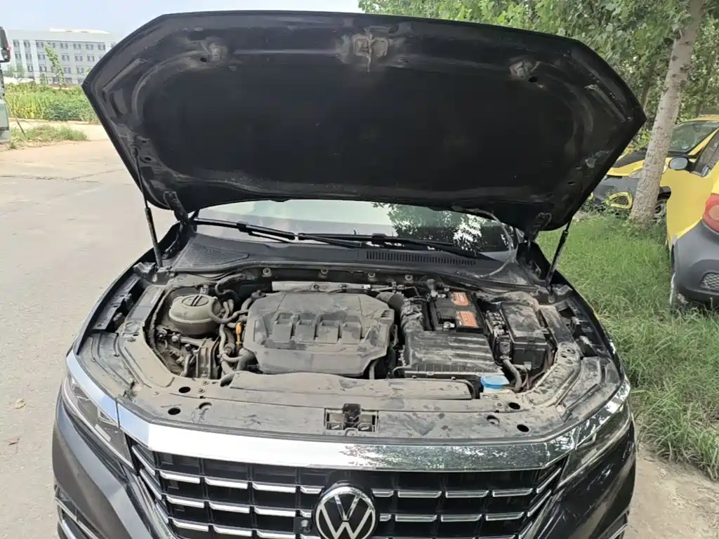 Volkswagen Passat — фото 20