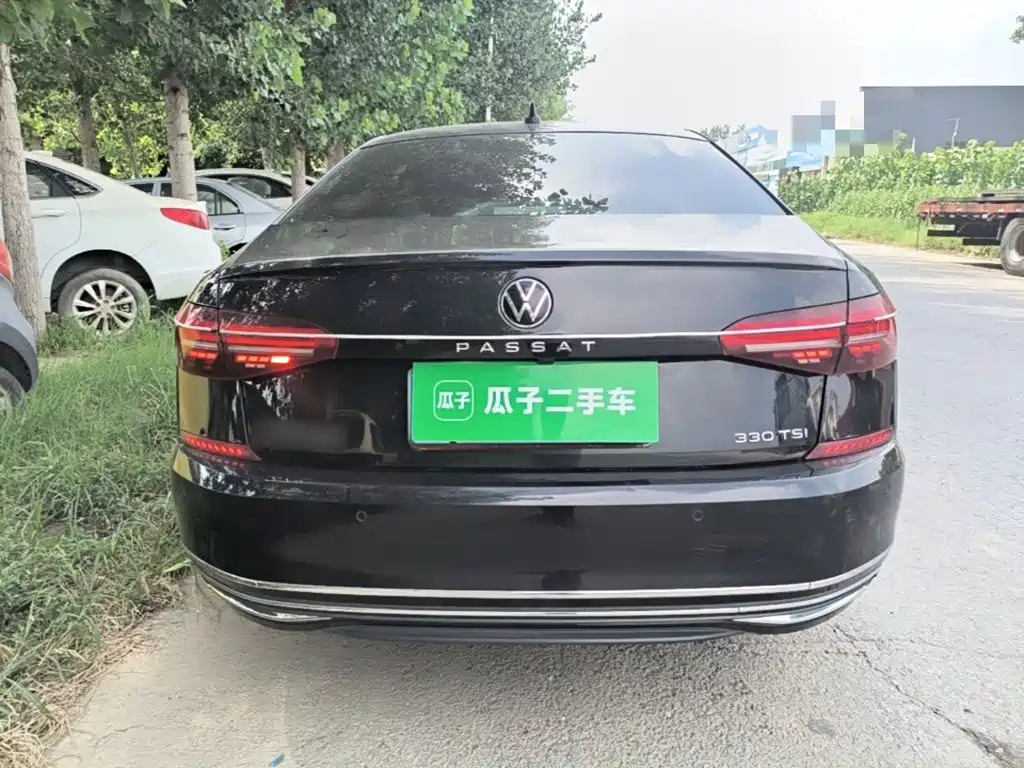 Volkswagen Passat — фото 6