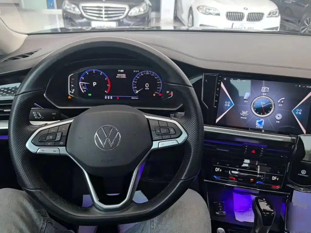 Volkswagen Passat — фото 10