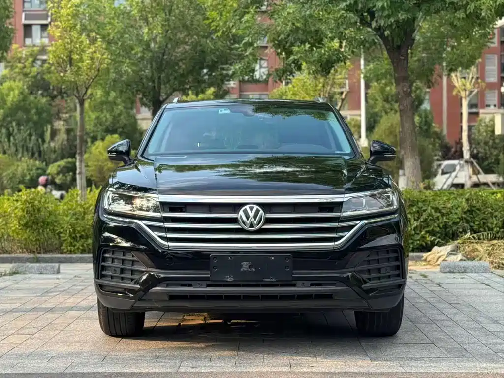 Volkswagen Touareg — фото 2
