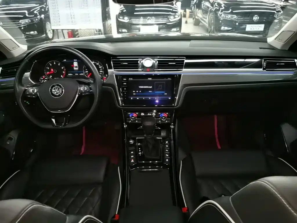 Volkswagen Phideon — фото 10