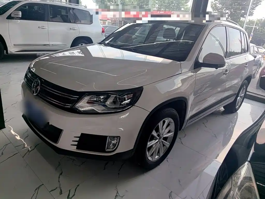 Volkswagen Tiguan — фото 2