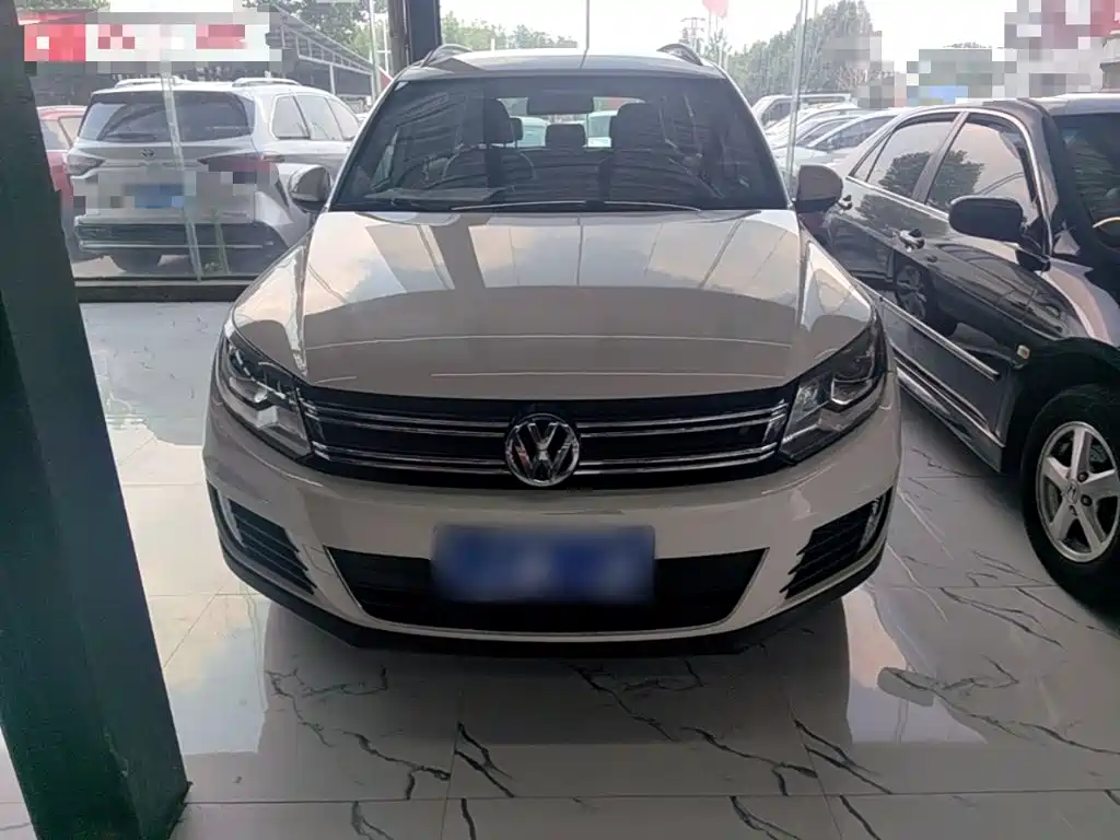 Volkswagen Tiguan — фото 3