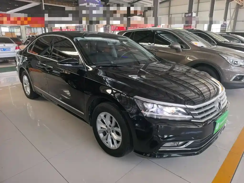 Volkswagen Passat — фото 4