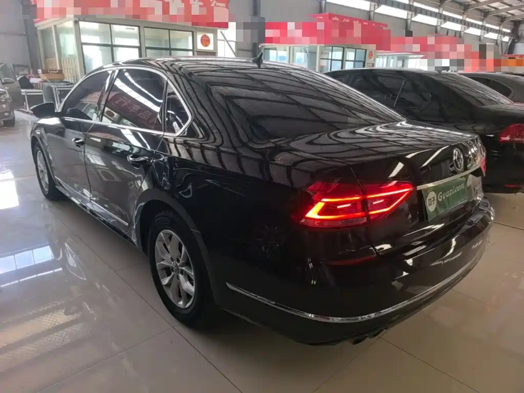 Volkswagen Passat — фото 5