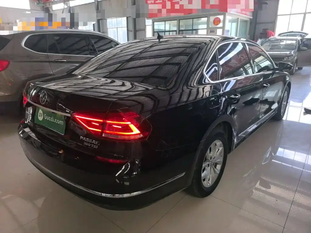 Volkswagen Passat — фото 7