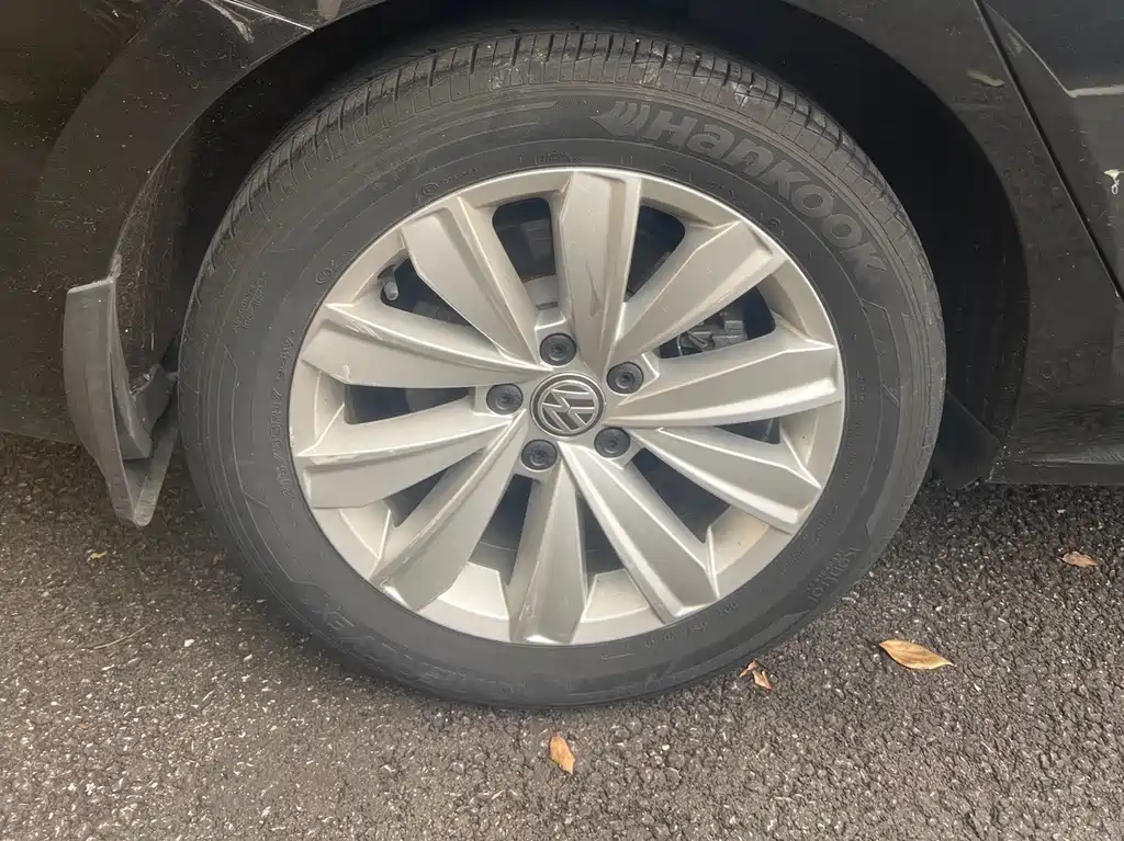 Volkswagen Passat — фото 7
