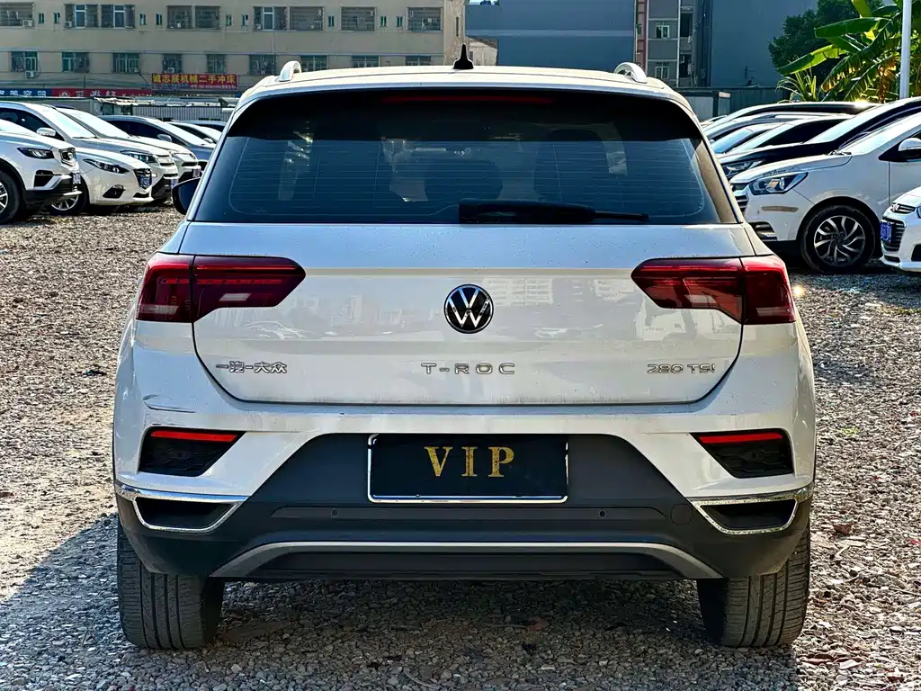 Volkswagen T-Roc — фото 4