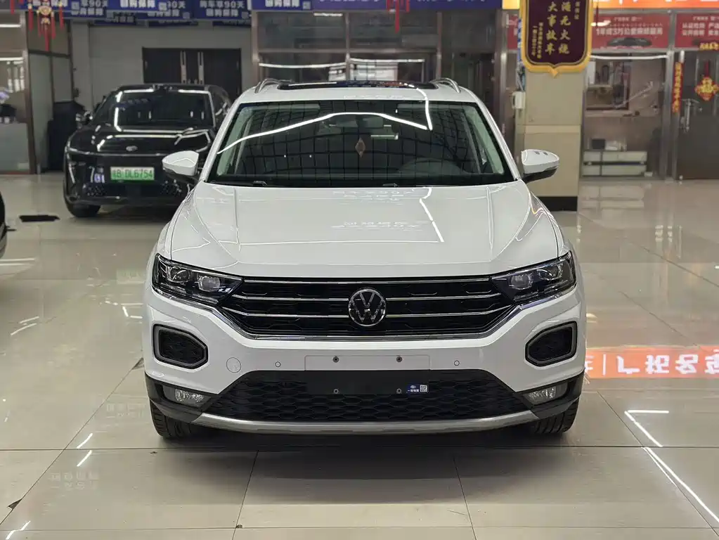 Volkswagen T-Roc — фото 2