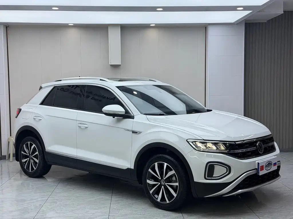 Volkswagen T-Roc — фото 3