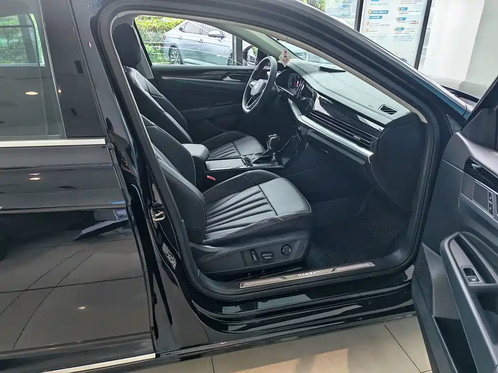 Volkswagen Passat — фото 8