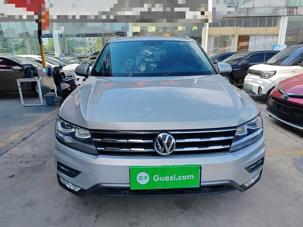 Volkswagen Tiguan L — фото 3