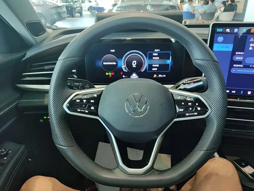 Volkswagen Passat — фото 11