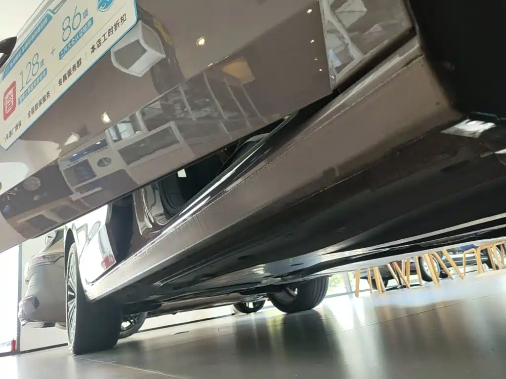 Volkswagen Passat — фото 21