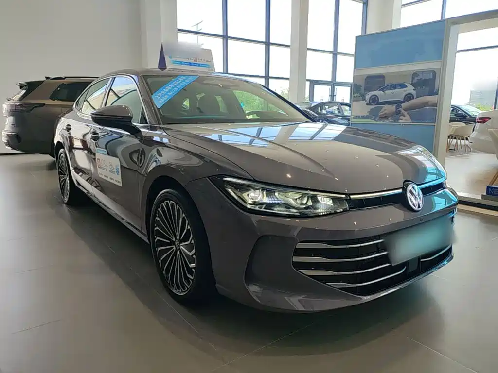 Volkswagen Passat — фото 4