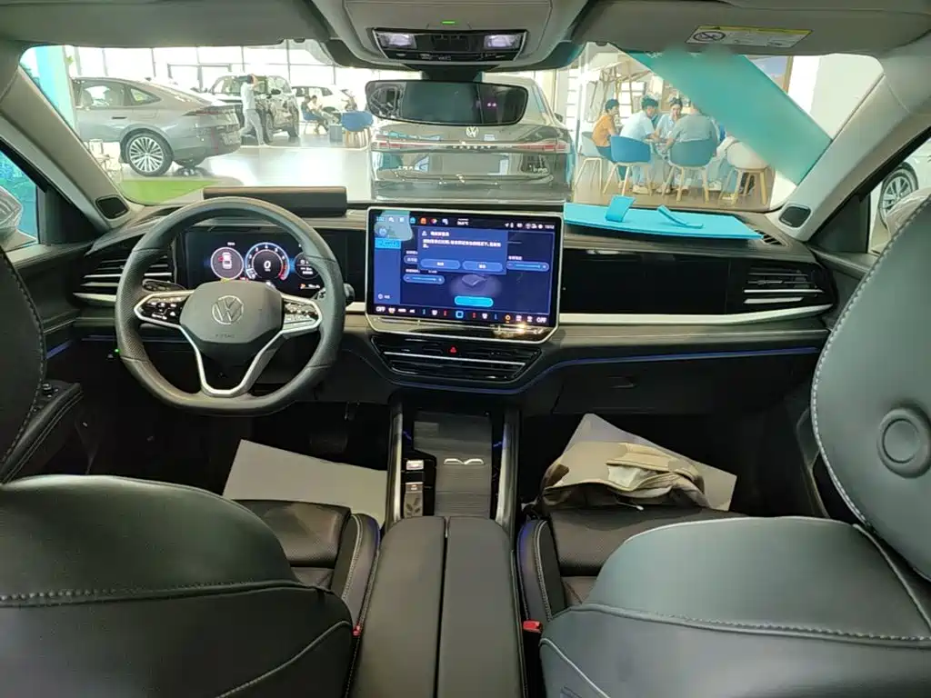 Volkswagen Passat — фото 10