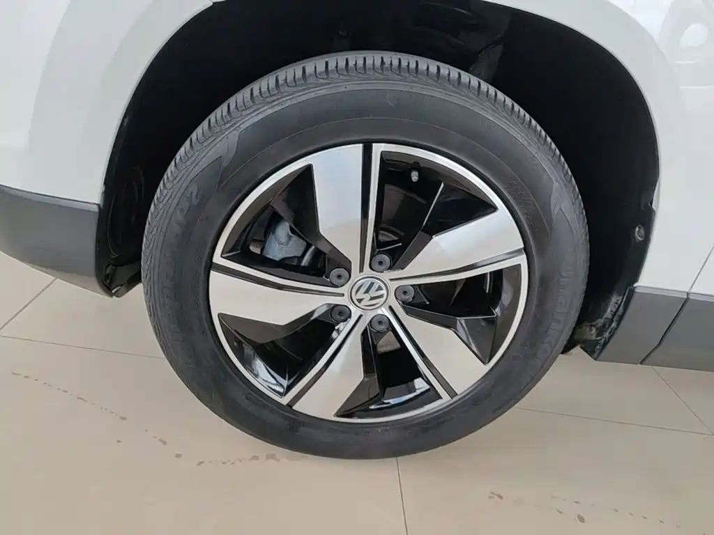 Volkswagen Tharu — фото 23