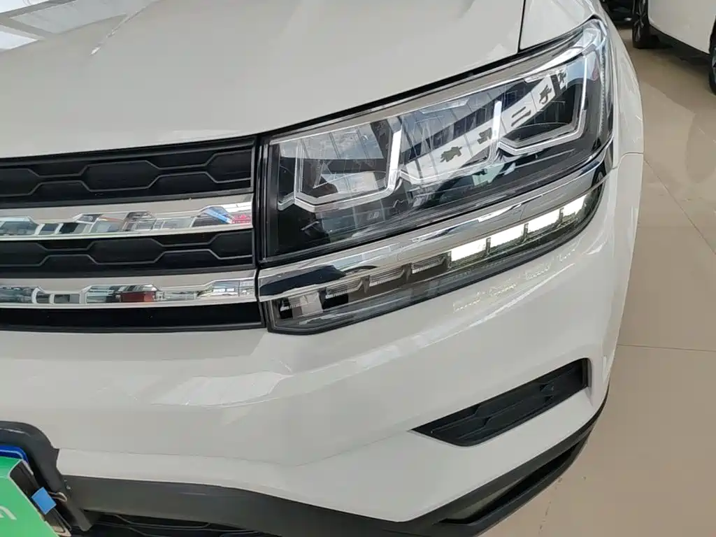 Volkswagen Tharu — фото 24