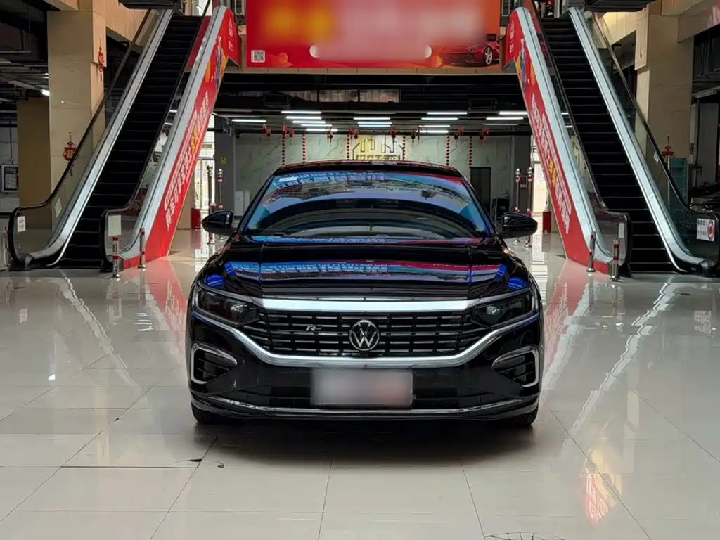 Volkswagen Passat — фото 7