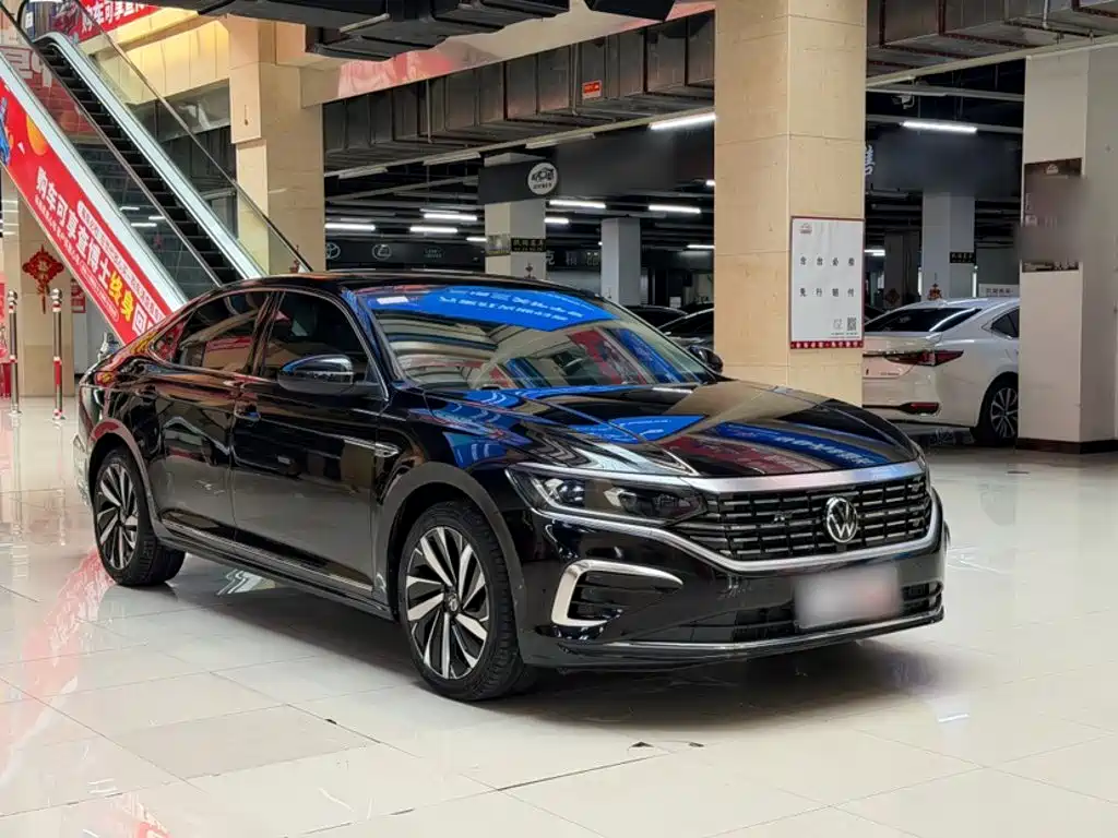 Volkswagen Passat — фото 8