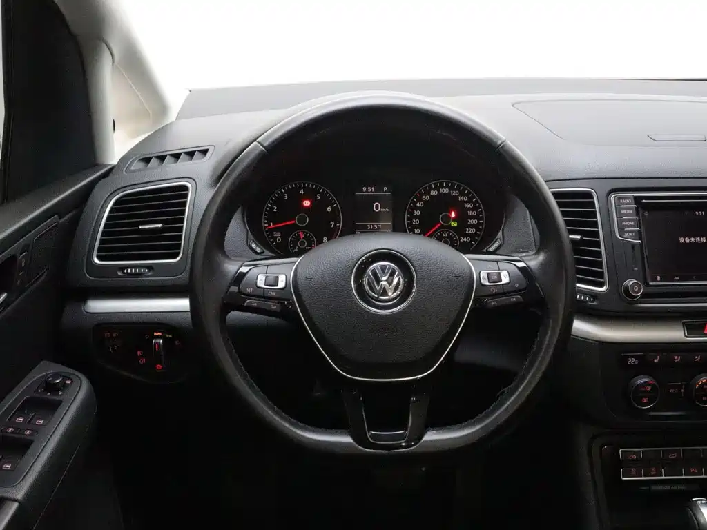 Volkswagen Sharan — фото 14