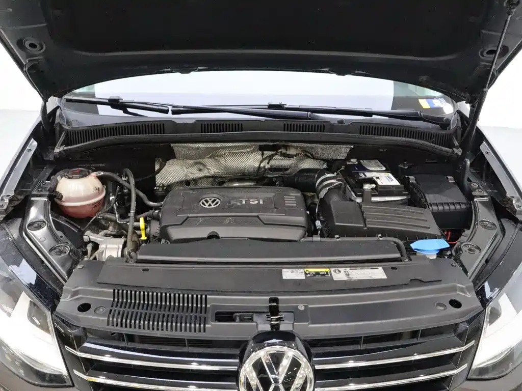 Volkswagen Sharan — фото 22
