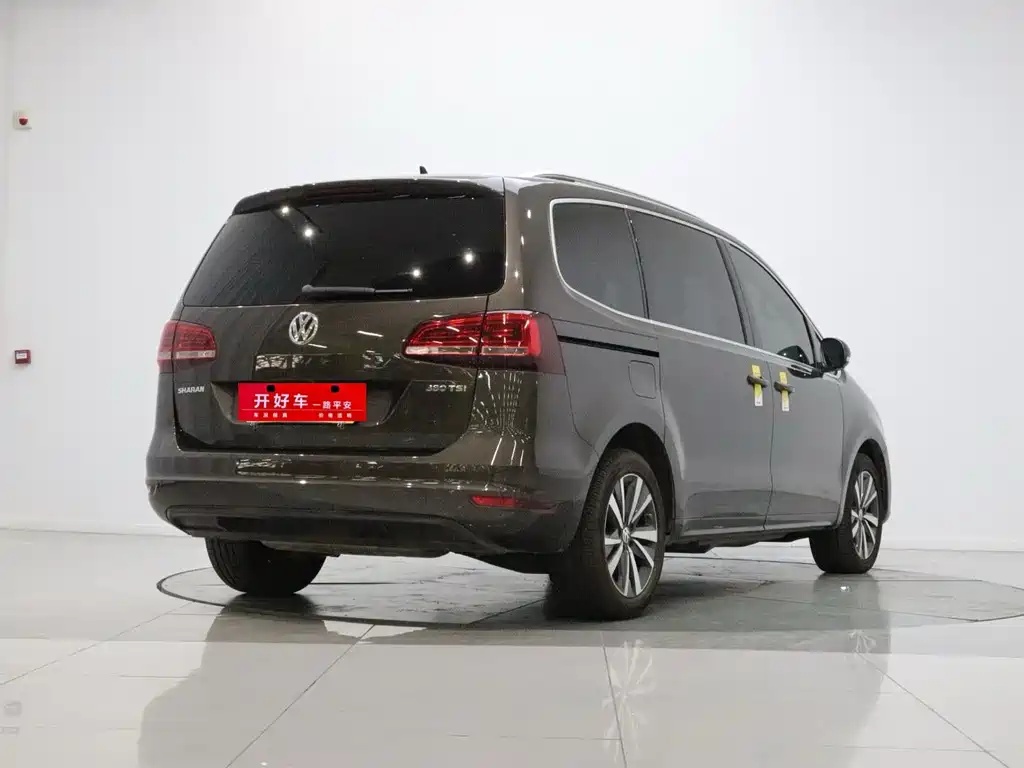 Volkswagen Sharan — фото 6