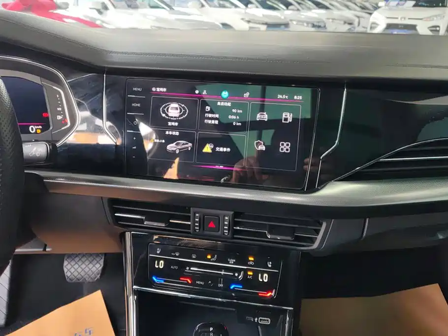 Volkswagen Passat — фото 13