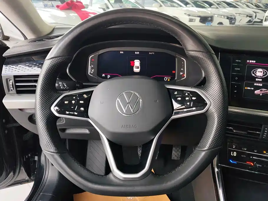 Volkswagen Passat — фото 15