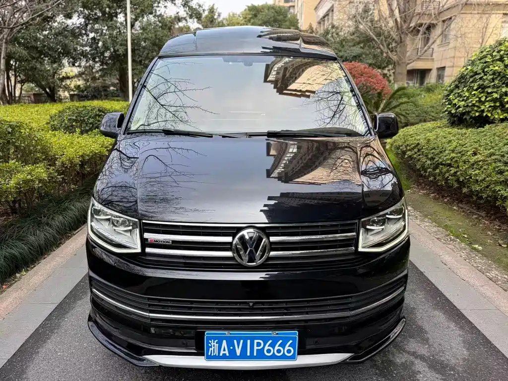 Volkswagen Caravelle — фото 2