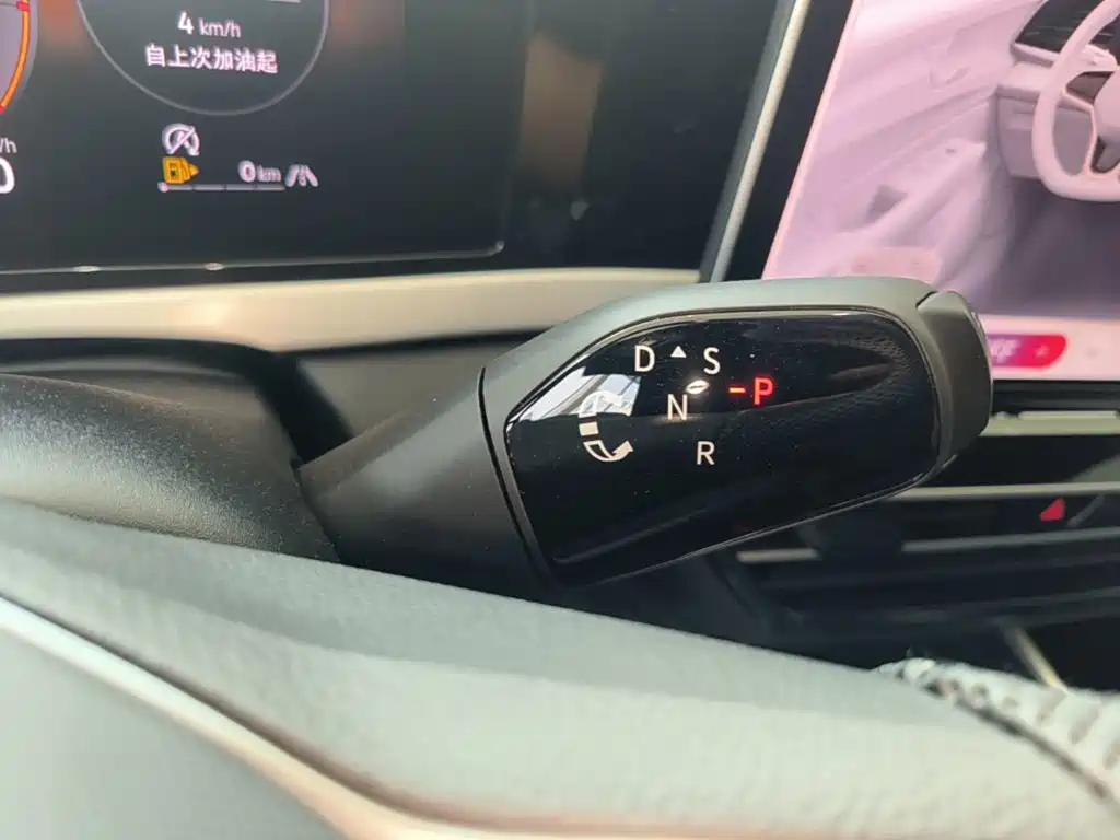 Volkswagen Passat — фото 14