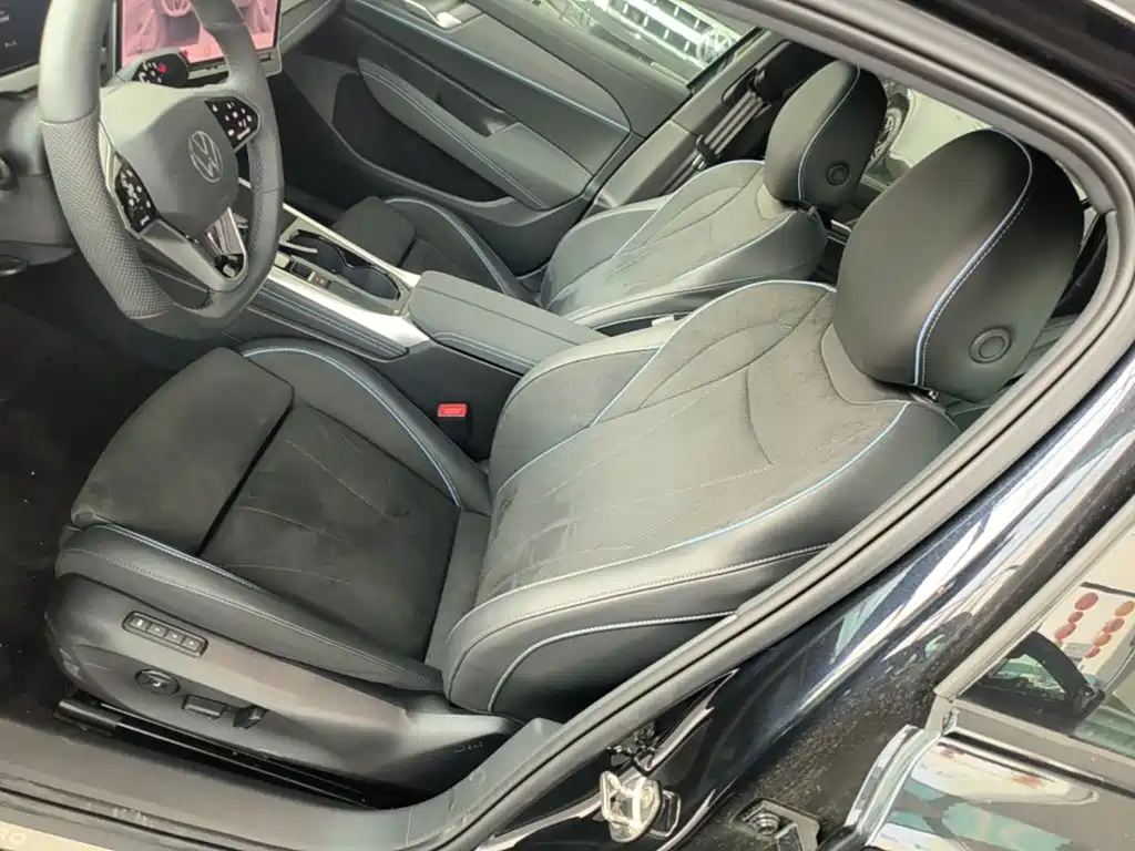 Volkswagen Passat — фото 15