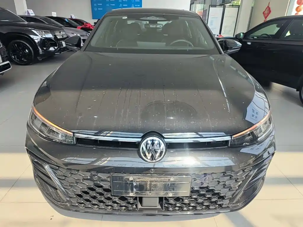 Volkswagen Passat — фото 3