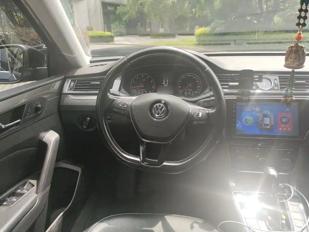 Volkswagen Passat — фото 3