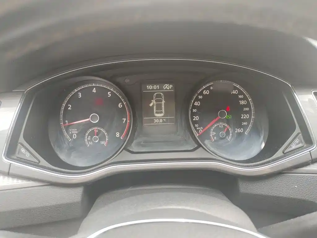 Volkswagen Passat — фото 4