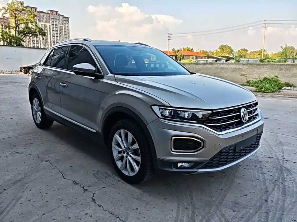 Volkswagen T-Roc — фото 4